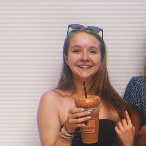 Meet your Posher, Brooke